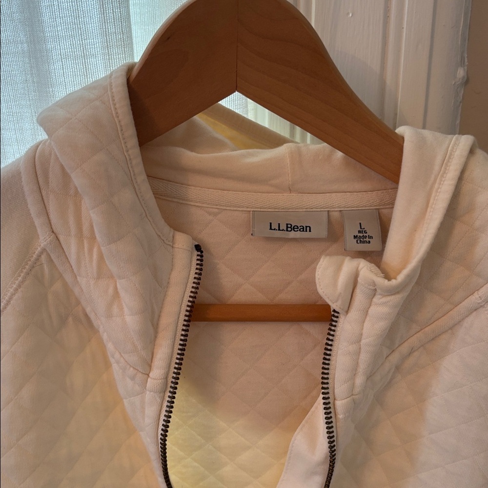 L.L. Bean Women's Off-White Quilted Hoodie, Size L - Picture 2 of 9